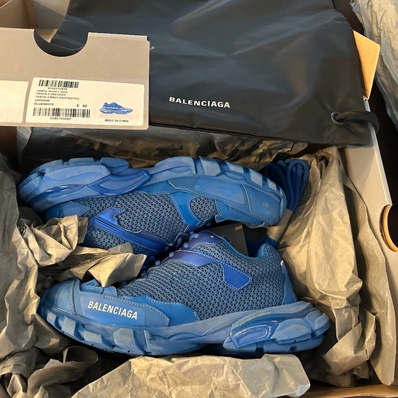 Balenciaga men’s Track 3 sneaker - blue. Size 40 - Picture 1 of 9